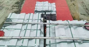 宜春 芝麻白仿形加直形路沿石出货日常