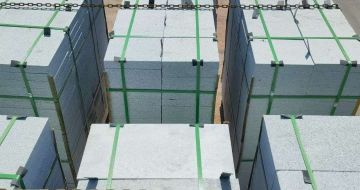 宜春 芝麻白花岗岩5公分地铺石 花岗岩厂家工厂装车日常