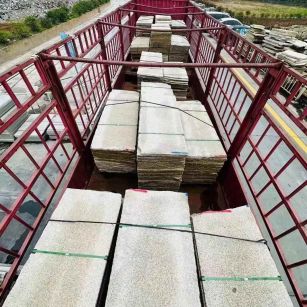 宜春 黄金麻花岗岩荔枝面，光面毛板装车完成