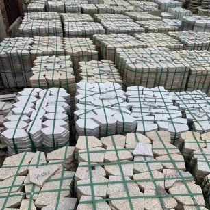 宜春 黄金麻白麻花岗岩荔枝面地铺石(冰裂纹)