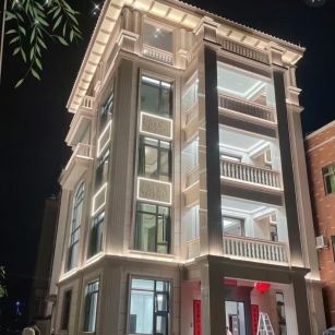 宜春 芝麻白花岗岩别墅外墙夜间效果