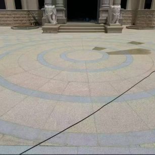 宜春 黄金麻芝麻灰花岗岩石材地铺拼接效果