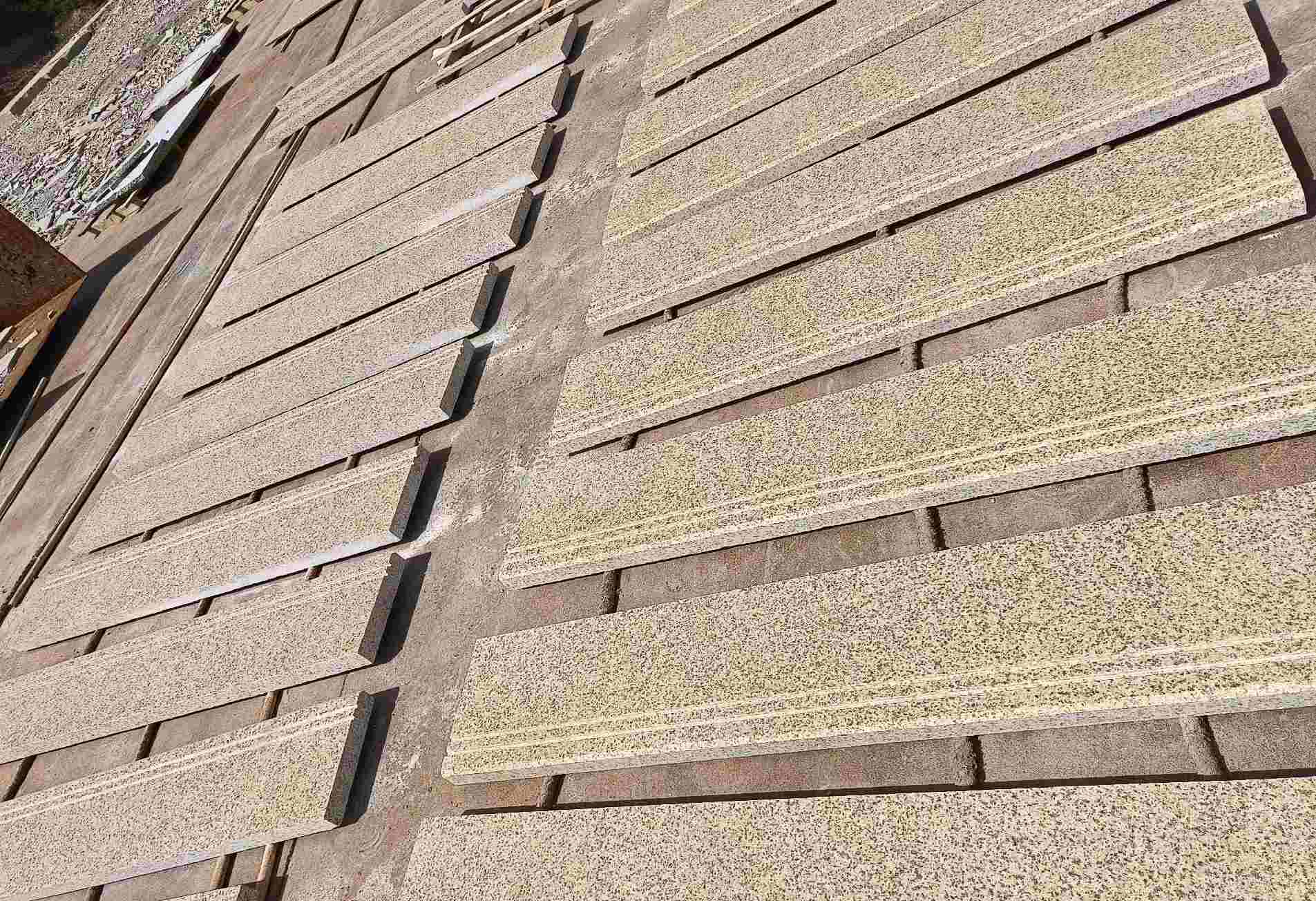 宜春 黄金麻花岗岩光面楼梯踏步