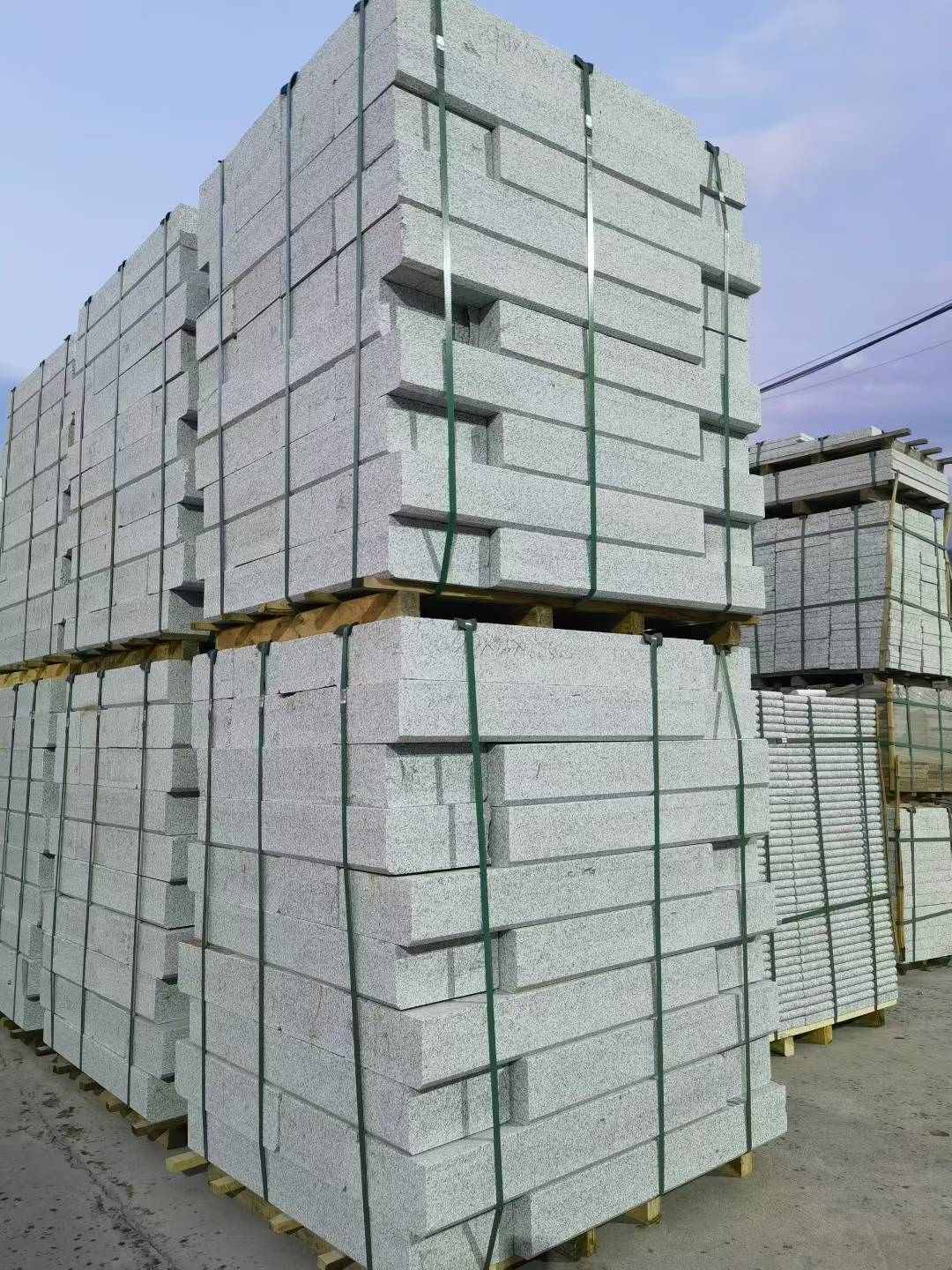 宜春 芝麻白花岗岩路沿石，路缘石，路肩石，道牙，立缘石，马路牙子，街沿石，侧石等