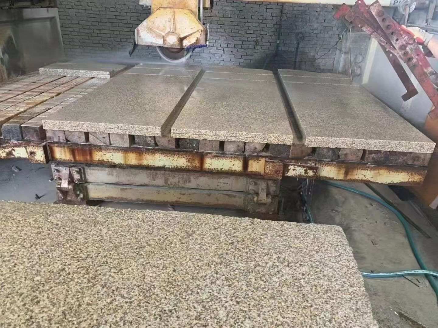 宜春 黄金麻荔枝面成品板加工