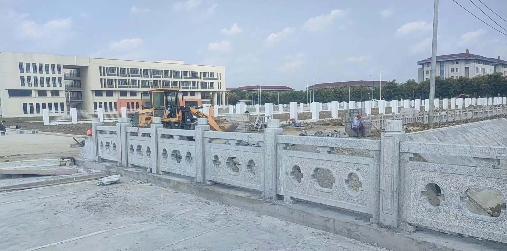 宜春 白麻花岗岩荔枝面河道栏杆