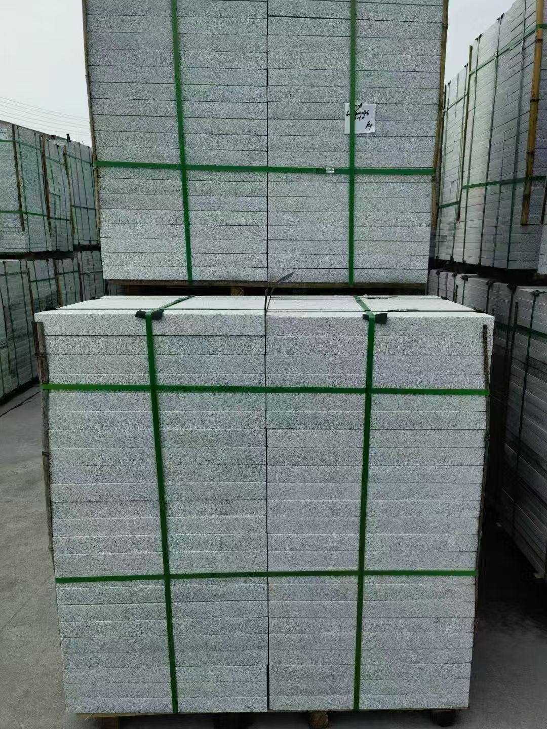 宜春 芝麻白火烧，园林广场市政工程地铺石，1.8~5.0厚均有现货