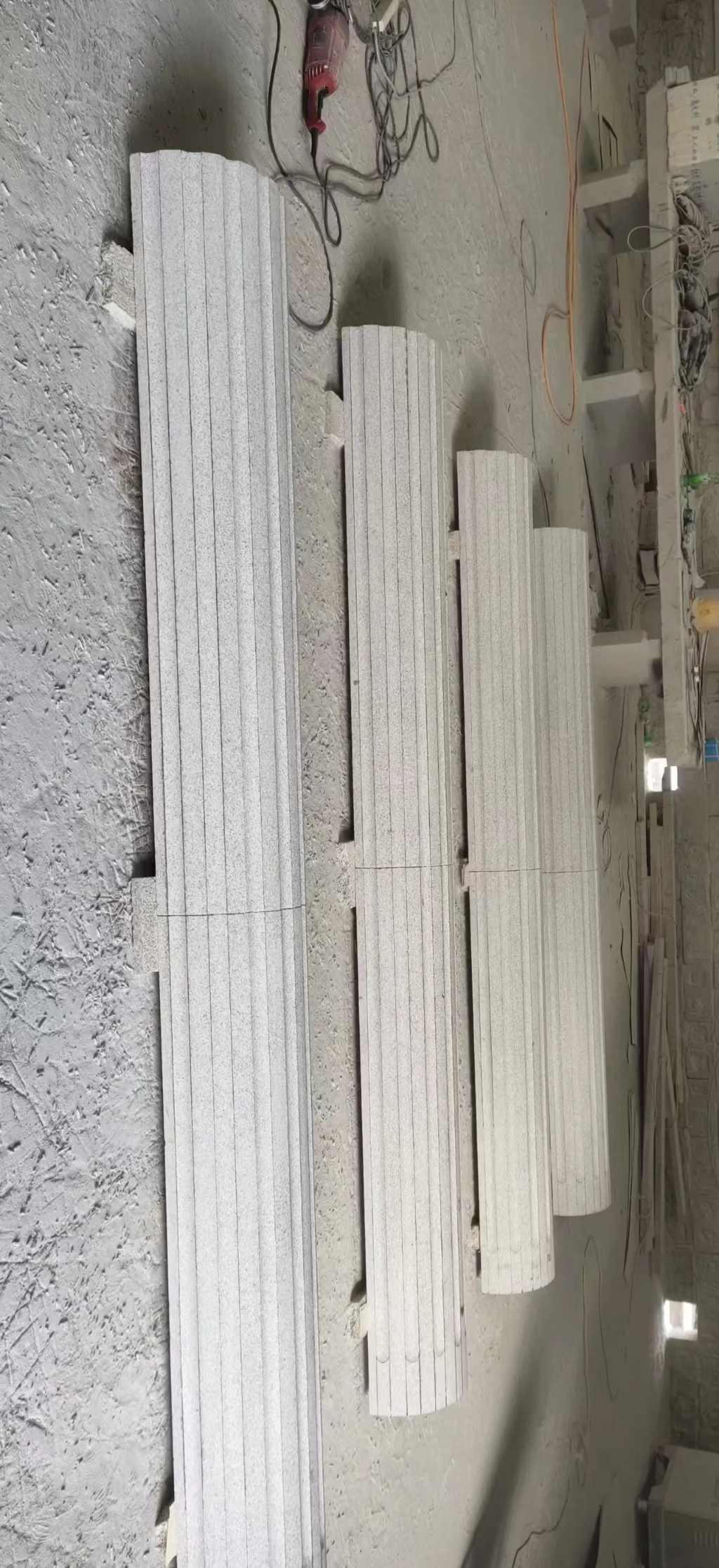 宜春 花岗岩厂家带你看白麻花岗岩门楼大柱柱皮