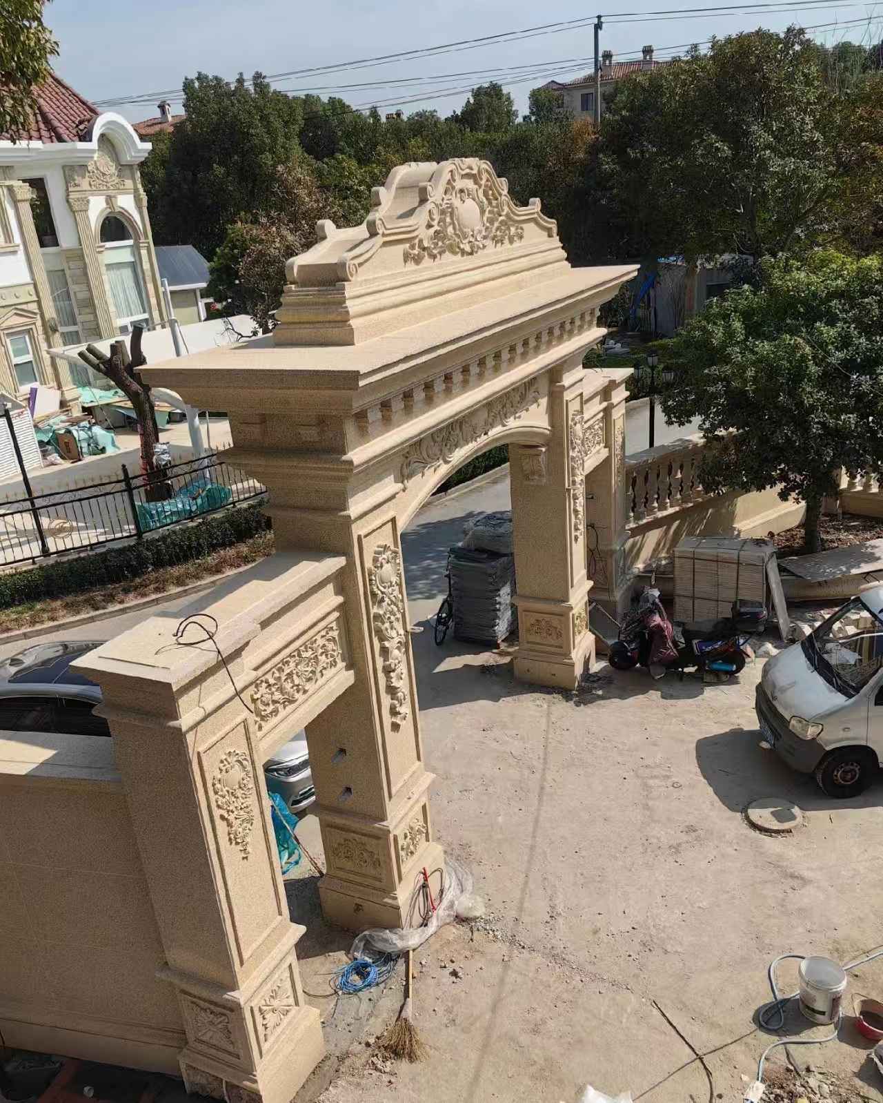 宜春 黄金麻荔枝面花岗岩别墅门楼